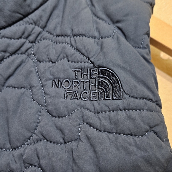 The North Face Blue Women's Vest - Picture 3 of 8